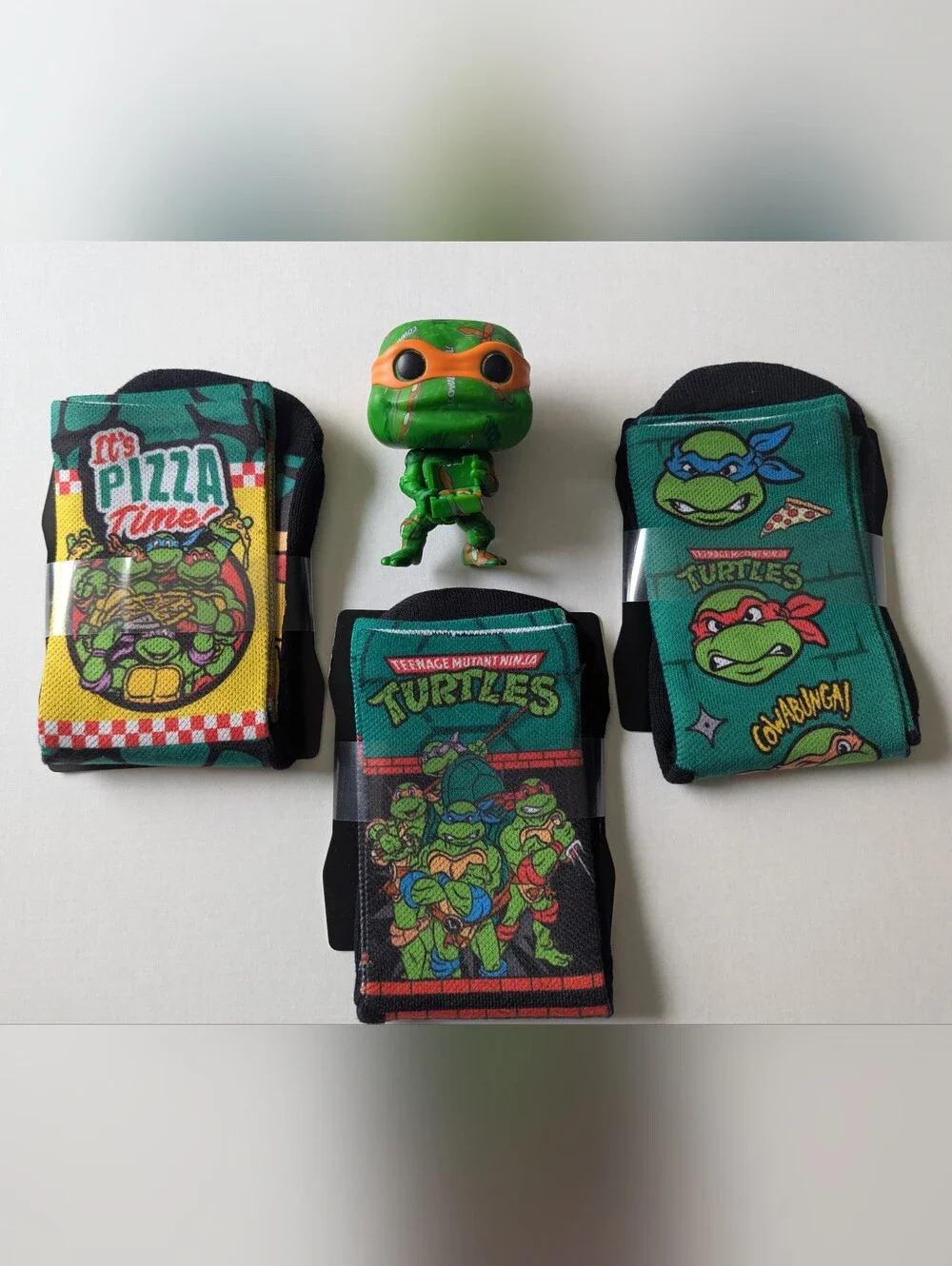 Rock'Em TMNT 3-Pack Youth Socks And Michelangelo Funkopop